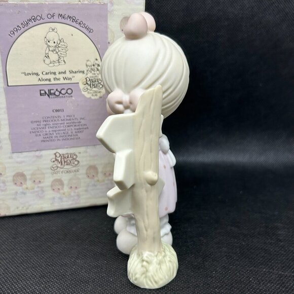 Precious Moments 1993 Member "Loving, Caring and Sharing Along The Way" figurine - Picture 4 of 5